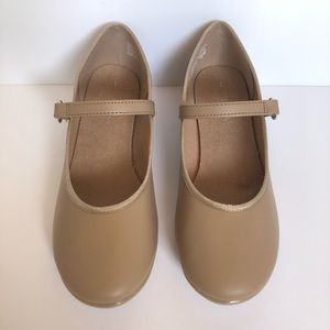 Nude leather Spotlights tap shoes!